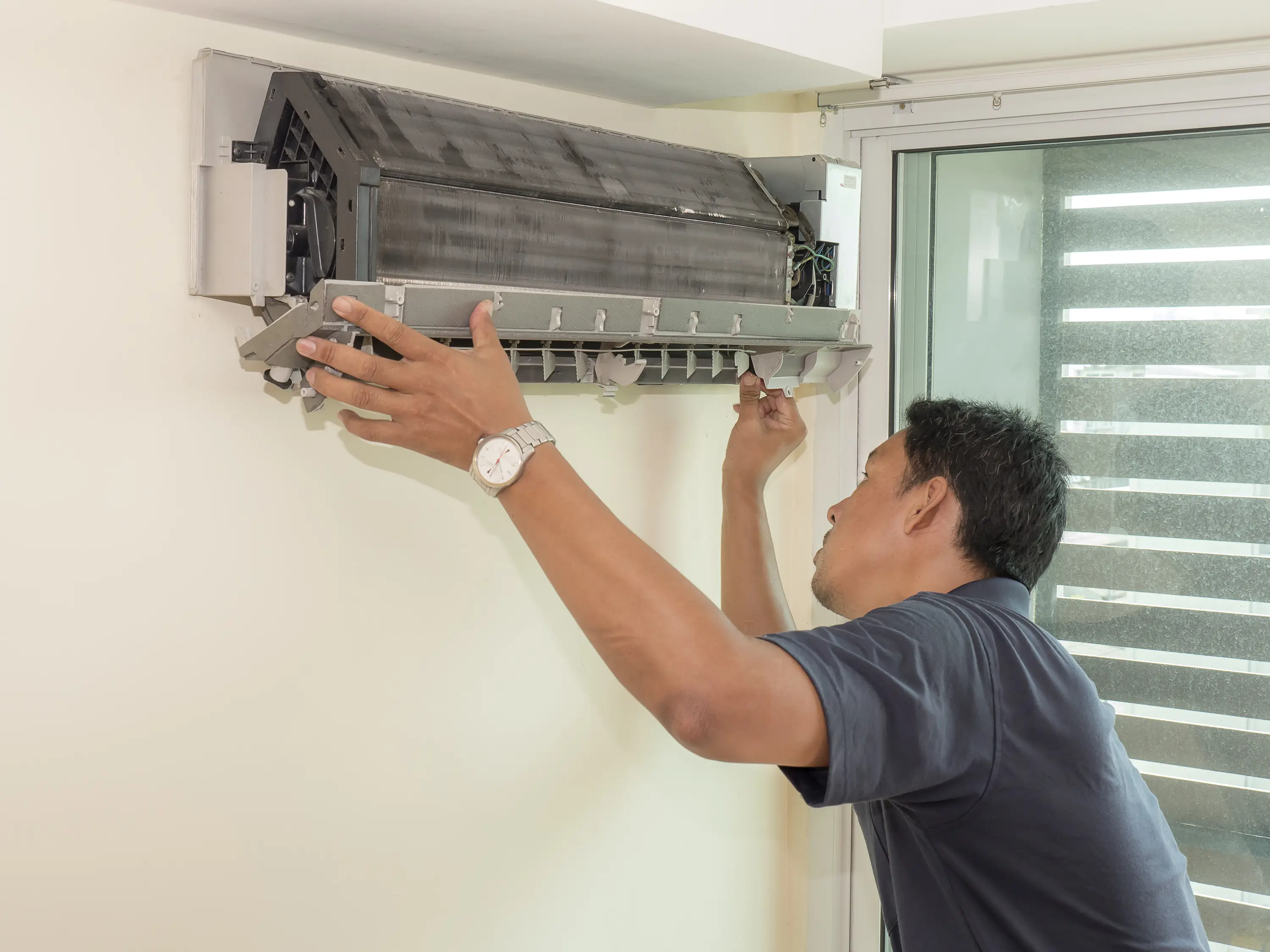 AC Water Leakage Repair Service in Chromepet